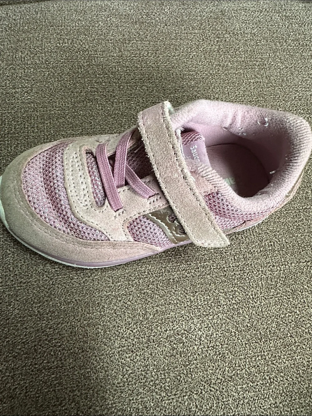 Saucony Kids Pink and Cream Velcro Hook & Loop Sneakers
